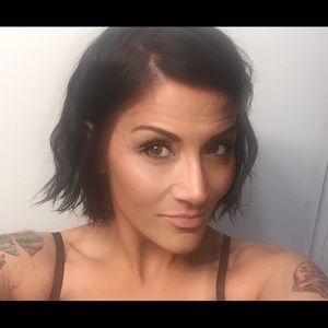 Meet your Posher, Janis